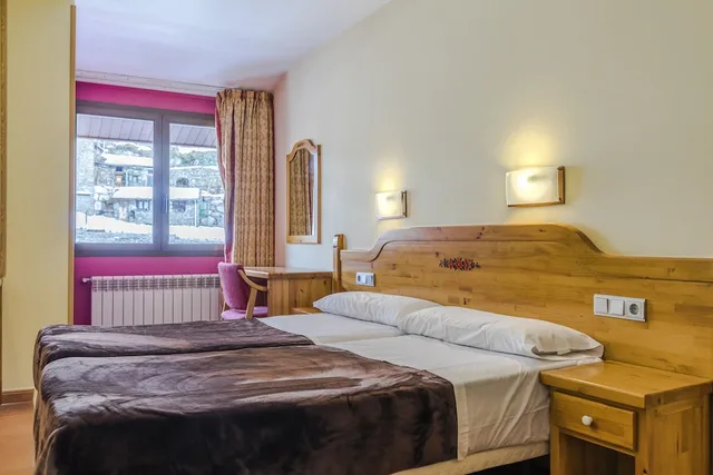 شقة كلاسيكية بسريرين منفصلين بإطلالة على المدينة، Apartamentos Sant Moritz 2/10