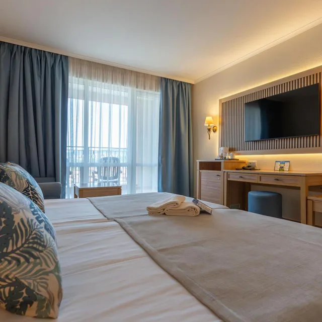 غرفة قياسية بسرير فردي بإطلالة على البحر في طابق مرتفع، DIT Majestic Beach Resort 9/10