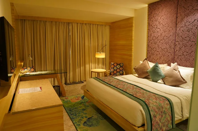 Room, King Bed, Plunge Pool، Royal Orchid Jaipur 2/2