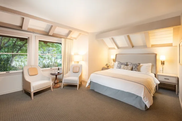 Garden, Guest Room, Queen Bed، Harvest Inn 1/1