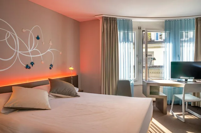 Design، Hotel Continental Park 1/2