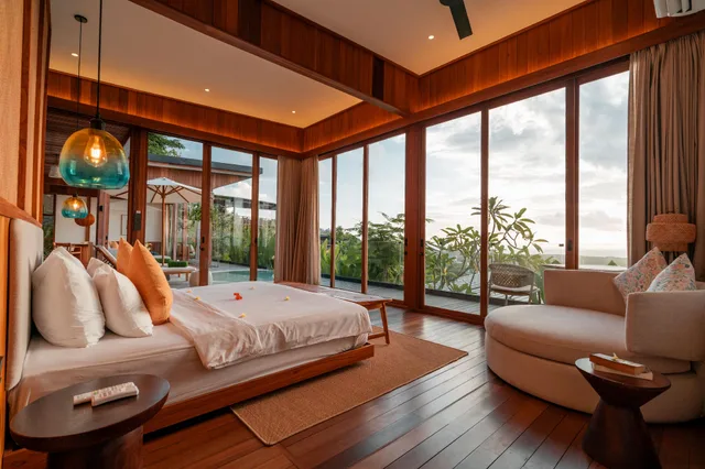 جناح بسرير كينج بإطلالة على البحر، Grun Resort Uluwatu 1/1