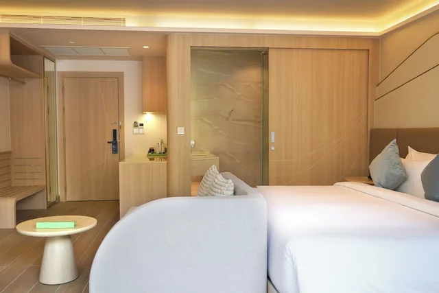 Plus, Deluxe, King Bed، Wyndham Garden Naithon Phuket 3/5