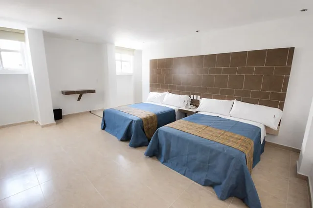 غرفة عائلية بسرير كينج وسرير فردي، First Inn Hotel and Business 2/10