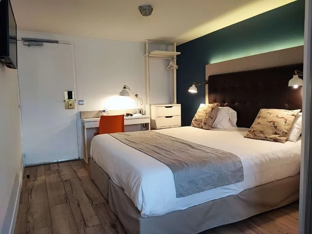 غرفة سوبيريور بسرير مزدوج، Kyriad Argenteuil 2/10