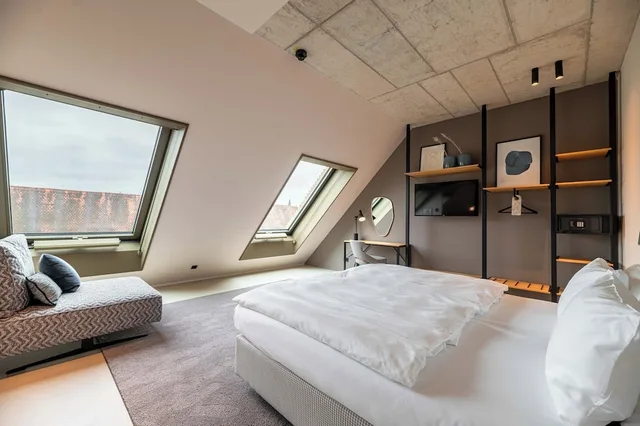 جناح جونيور بسرير كوين، Hotel Miano 1/10