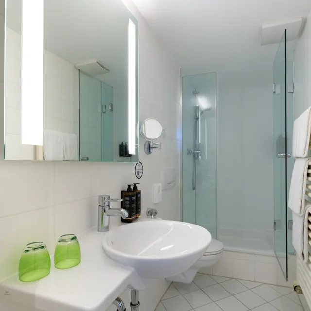 غرفة كومفورت بسرير كينج، Mercure Hotel Muenchen Altstadt 9/9