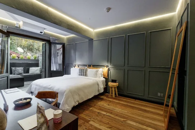 Premier, Twin Beds, Balcony, Hotel Ort 1/3
