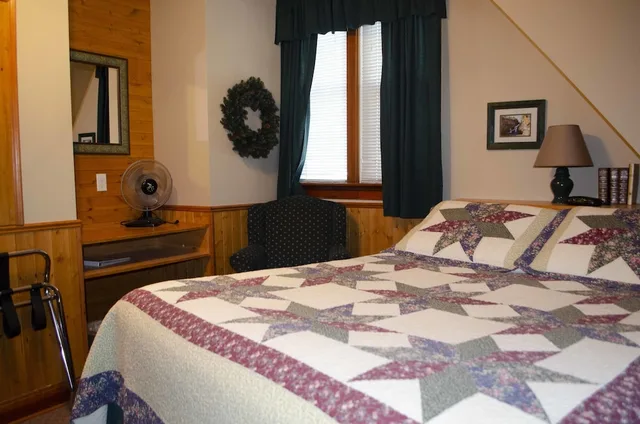 جناح بسرير كينج، Crandell Mountain Lodge 1/5