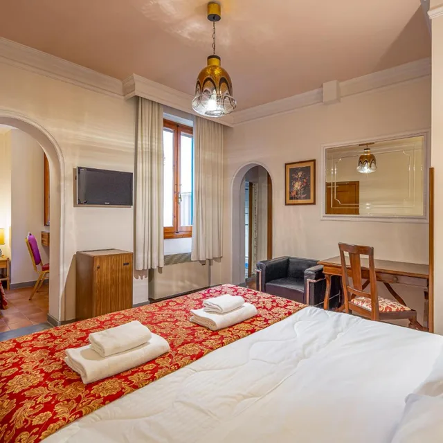 Room, Triple, HOTEL CITY 3/10