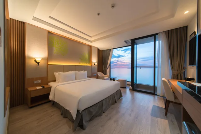 غرفة بريميير ديلوكس بسرير مزدوج بإطلالة على البحر، Navada Beach Hotel 1/2