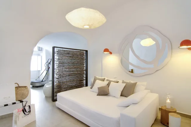 Honeymoon, Suite, Queen Bed, Caldera View, Hot Tub، Santorini Secret Suites and Spa - Adults Only 1/8