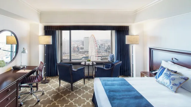 غرفة كلوب بسرير كينج بإطلالة على المدينة مع دخول صالة النادي في طابق مرتفع، InterContinental Yokohama Grand 1/4