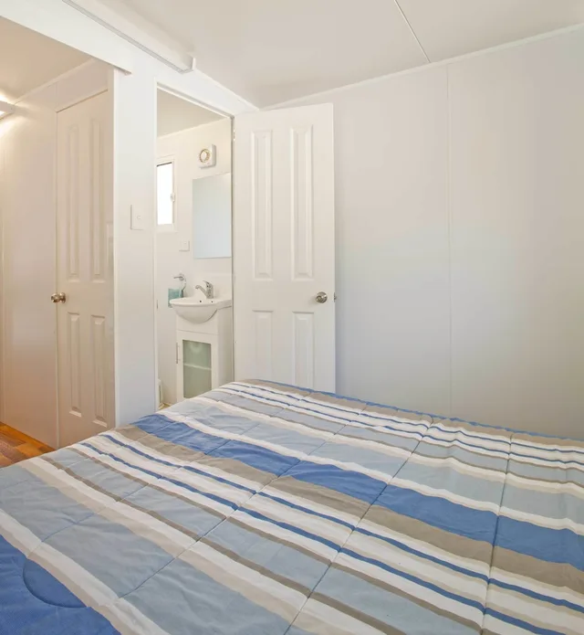 1 Bedroom, Studio, Cabin, 1 Queen and 2 Bunk Beds, BLUE LAGOON BEACH RESORT 1/3