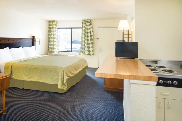 غرفة قياسية بسريرين كينج، Travelodge by Wyndham Indio 3/3