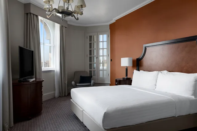 جناح تنفيذي بسرير كينج بغرفة نوم واحدة، Bristol Marriott Royal Hotel 1/2