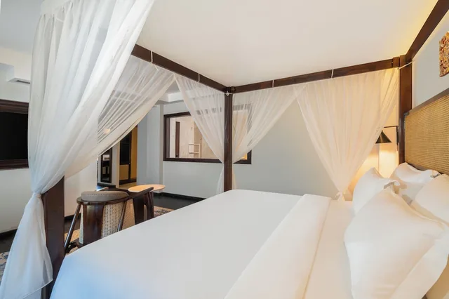 1 Bedroom, Ashva, Suite, King Bed، Ashva Swiss-Belresort 1/6