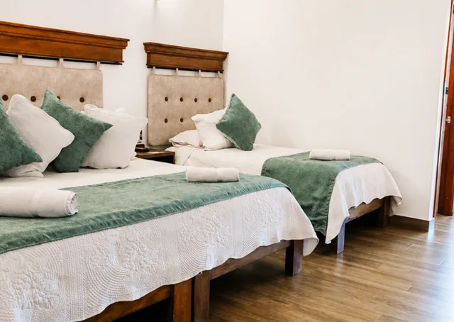 غرفة قياسية ثلاثية، Hotel Las Palmas Villa De Leyva 7/8