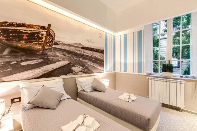 غرفة بسرير كوين، Grand Tour Roma Guest House 6/7