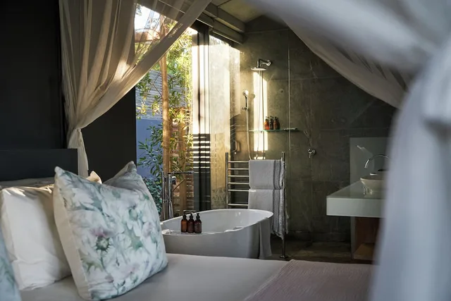 Honeymoon, Villa, King Bed, Spanish Farm Guest Lodge 9/9