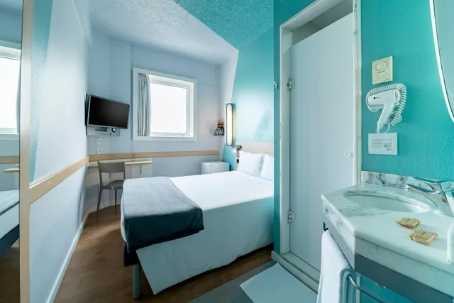 Standard, Double Bed, Street View، Ibis Budget Sao Paulo Jardins 2/3