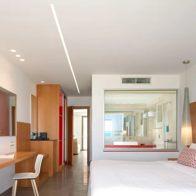 2 Bedrooms, Grand, Deluxe, Suite, Beach Front، High Beach Resort & Spa 4/9