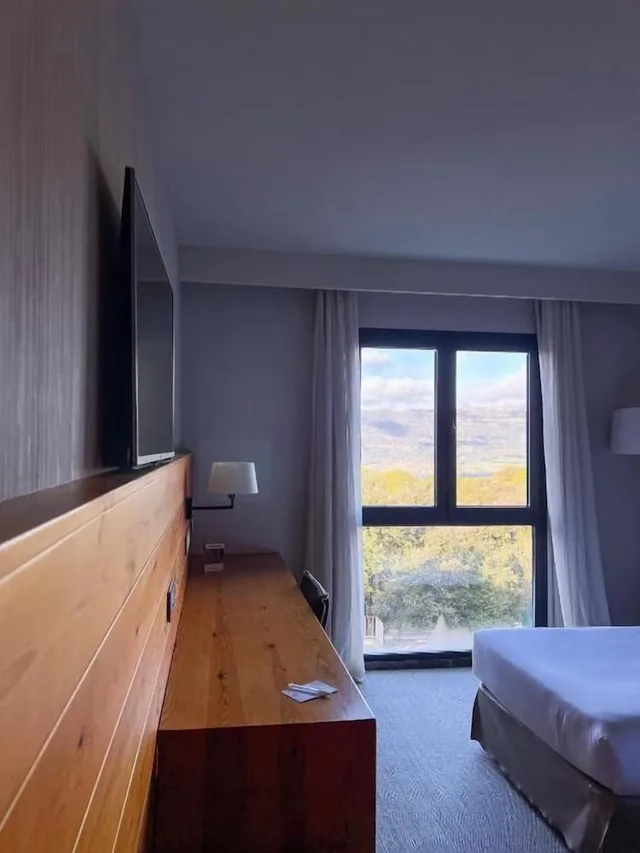 غرفة بسريرين منفصلين بإطلالة، El Montanya Resort & Spa 1/1