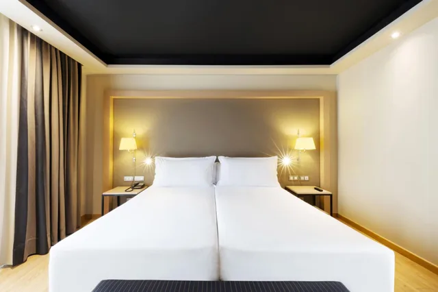 غرفة قياسية بسرير كينج، Hotel Jazz 3/10