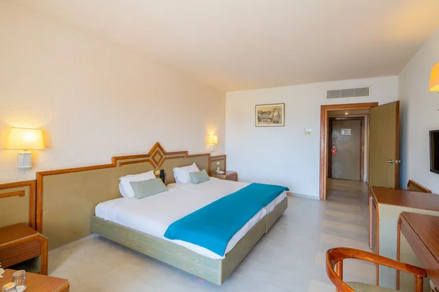 Family, 1 Double and 2 Bunk Beds، Sol Azur Beach Congress 3/5