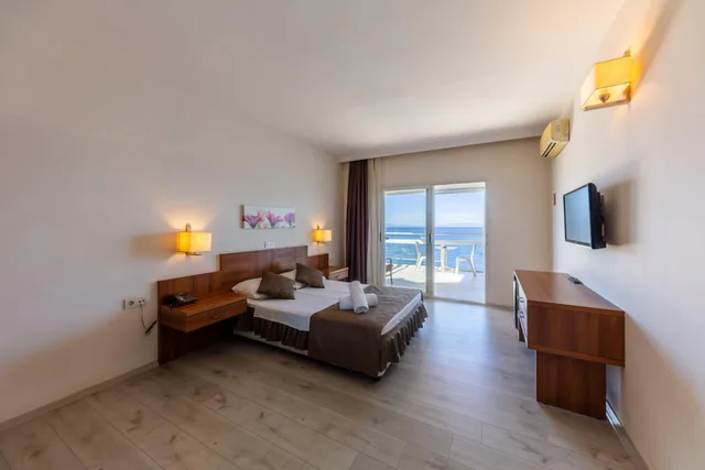 غرفة سوبيريور بسرير مزدوج بإطلالة على البحر، Melis Otel 7/10