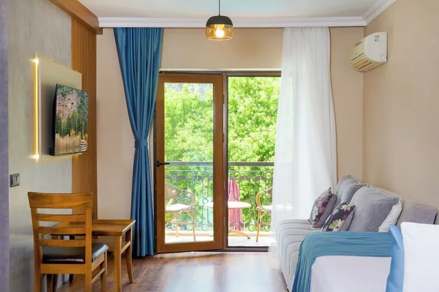 Suite, Double and Twin Beds, Lake View, Dalyan Tezcan Hotel 7/10