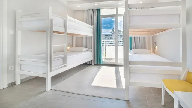 جناح عائلي كبير بغرفتي نوم، Azul Beach Resort Montenegro By Karisma 2/3