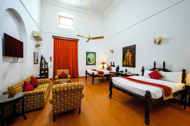 Heritage, Comfort, Queen Bed، Neemrana’s The Baradari Palace - 19th Century, Patiala 2/6