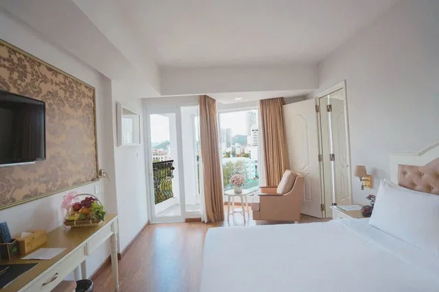 Deluxe, Queen Bed, City View, Isena Nha Trang Hotel 3/10