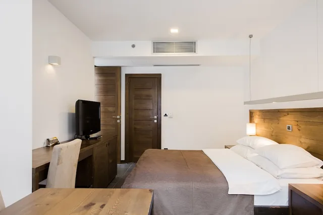 2 Bedrooms, Family Suite, Superior, Queen and Twin Beds, 2 Bathrooms، Avala Resort and Villas 2/5