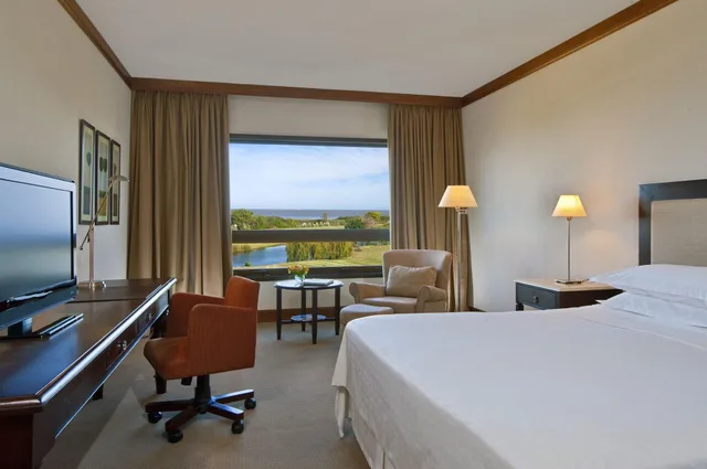 Room, Double Bed, River View, Sheraton Colonia Golf and Spa Resort 1/2