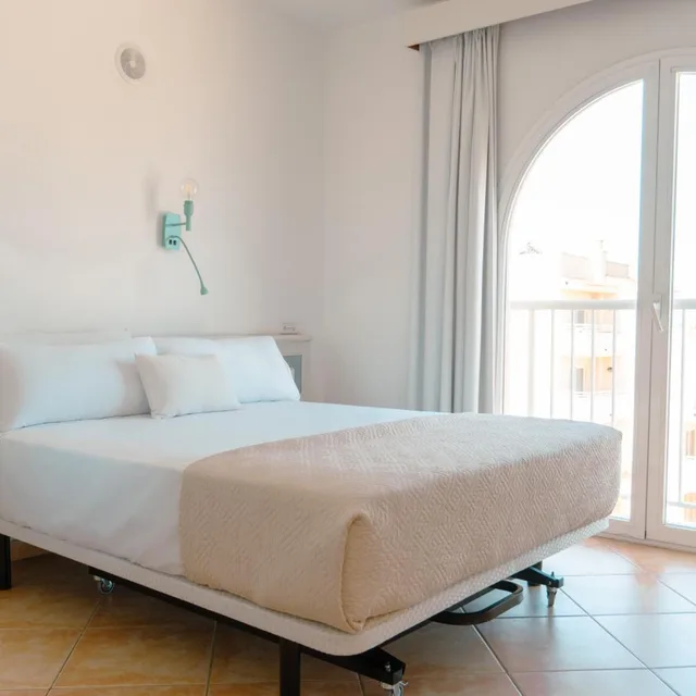 استوديو بسرير مزدوج بشرفة، Rosamar Ibiza Hotel 7/9