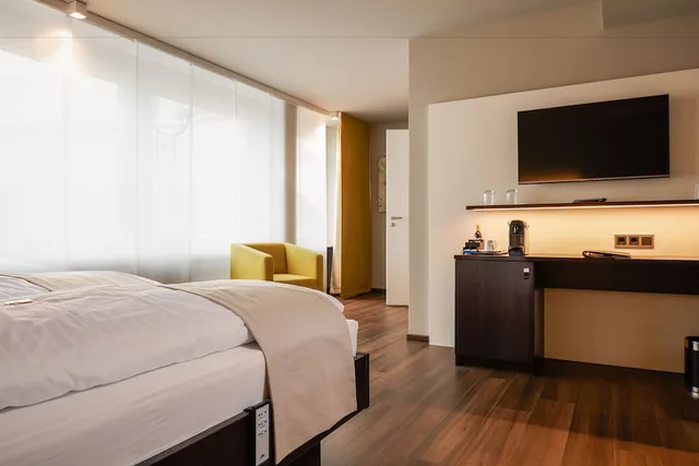 Deluxe, Double Bed, Hotel Platzhirsch 5/8