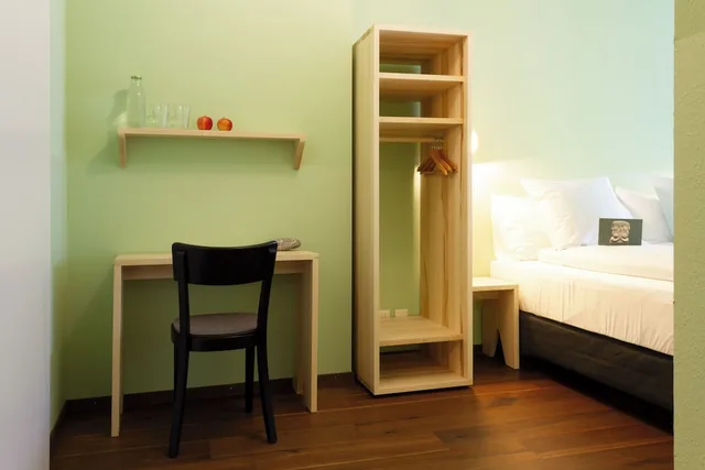 غرفة ديلوكس بسرير كوين بحمام خاص، Hotel Schlussel seit 1545 4/8