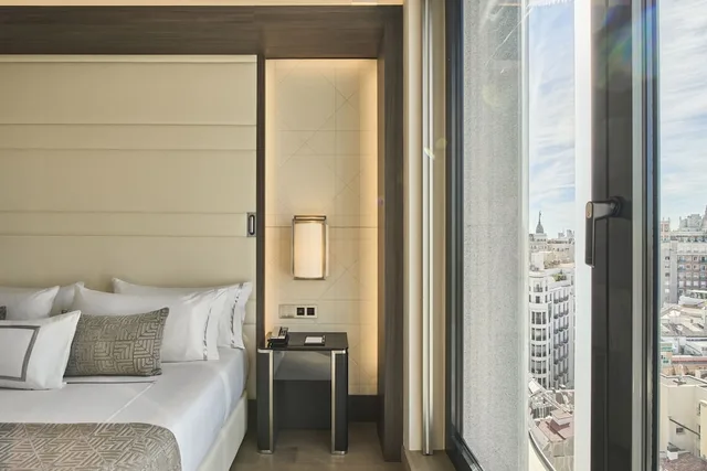 جناح ديلوكس بإطلالة على المدينة مفردة بسرير كينج، Vp Plaza Espana Design 8/8