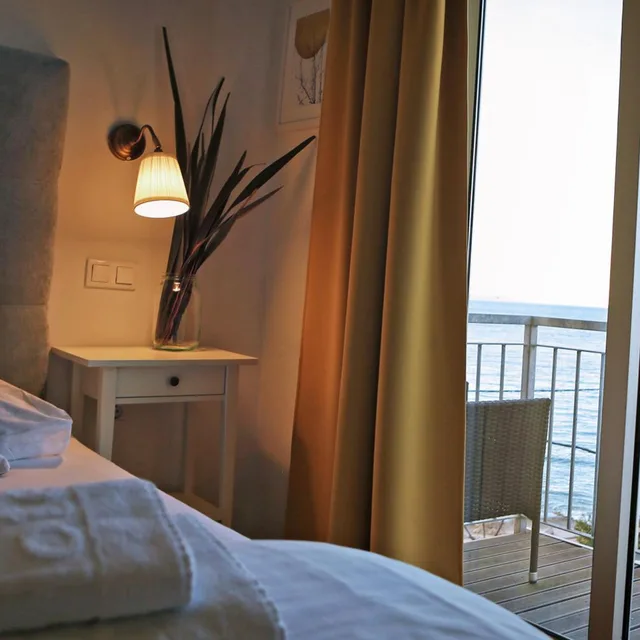 غرفة عائلية، HOTEL DELFIN 10/10