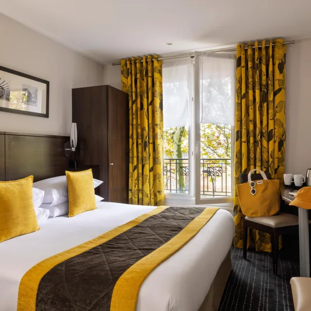 Superior, King Bed, Jack's Hotel 2/4