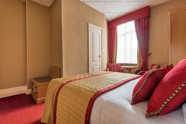 غرفة كلاسيكية بسرير مزدوج، Montana Hotel London 1/3