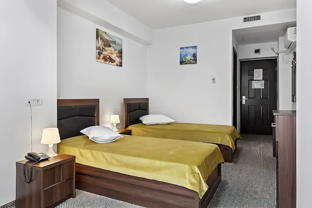 غرفة كومفورت بسريرين منفصلين، LINA HOTEL 2/10