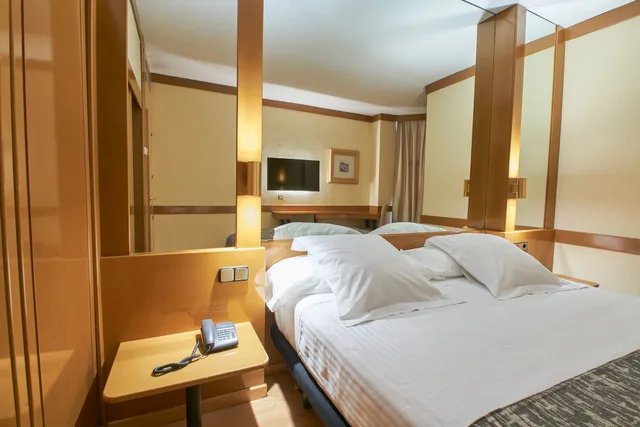 Standard, Twin Beds, Los Arcos 6/9