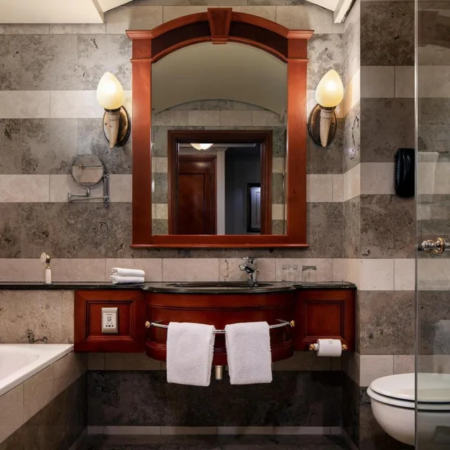 Guest Room, Twin Beds, Concierge Level، Sheraton Pretoria Hotel 6/6