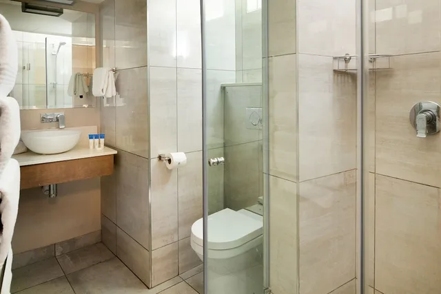 شقة بسرير كينج وسرير كوين بإطلالة على الحديقة بغرفتي نوم، Breakers Resort 3/4