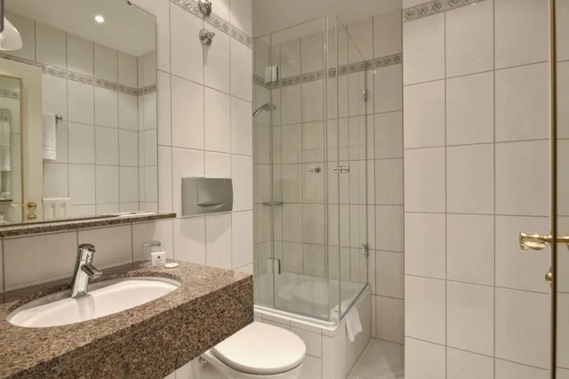 غرفة ثلاثية بثلاثة أسرّة، Schlosshotel Karlsruhe 4/6