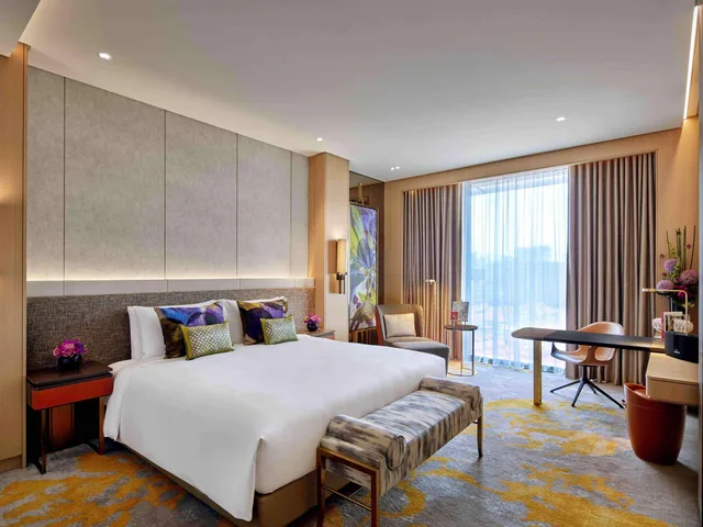 غرفة بريميوم بسرير كينج، Sofitel Singapore City Centre 2/3