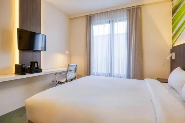 Superior, King Bed, B&B HOTEL Mons Centre 7/10